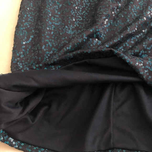 Blue sequin body con mini dress - Picture 6 of 8